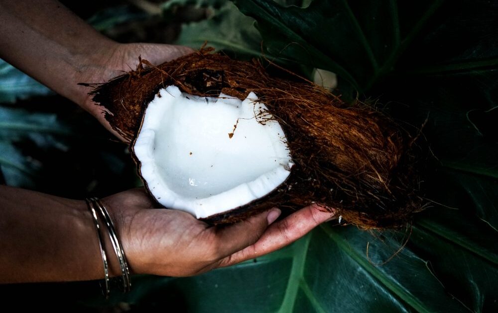 Oil Pulling Met Kokosolie Voor Witte Tanden Lekkerlevenmetminder Nl